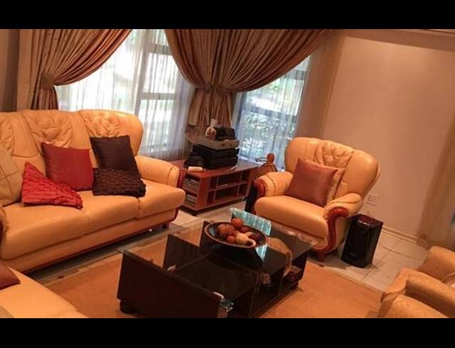 1 BEDROOM PROPERTY TO RENT IN HOUGHTON